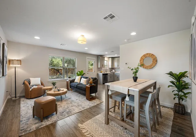 Photo 3 of Single family home for sale at 201 Trellis Blvd, Leander, TX 78641 | MLS# 8599368 | Listing updated on 2026-09-16
