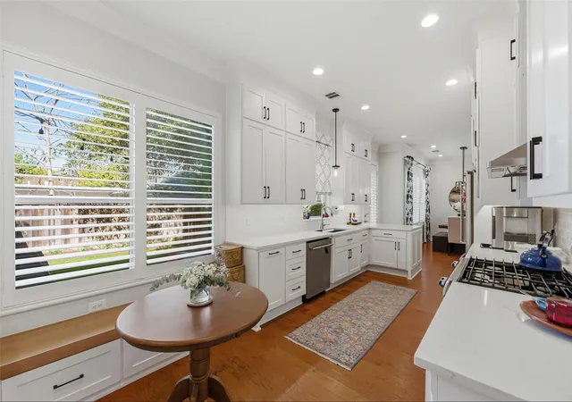 Photo 1 of Condo for sale at 1621 Enfield Rd #E, Austin, TX 78703 | MLS# 8727308 | Listing updated on 2026-10-07
