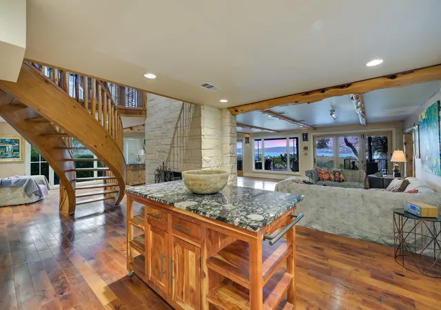 Photo 4 of Single family home for sale at 3911 Lago Vista Dr, Austin, TX 78734 | MLS# 8918196 | Listing updated on 2026-10-07