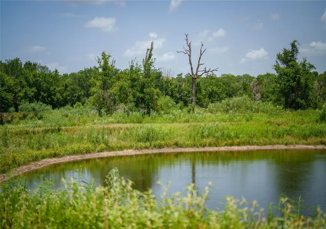 Photo 4 of House for sale at 7221 W Old Lockhart Rd, Muldoon, TX 78949 | MLS# 8315645 | Listing updated on 2026-08-31