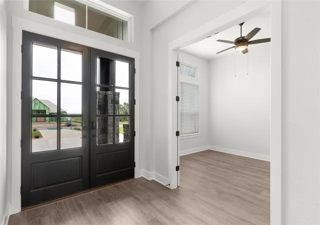 Photo 3 of Sale Pending at 1113 Doelling Dr, Florence, TX 76527 | MLS# 6263759 | Listing updated on 2026-09-01