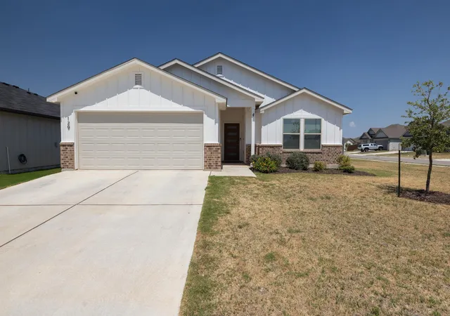Photo 1 of Single family home for sale at 129 Maybelline Rd, Jarrell, TX 76537 | MLS# 6027091 | Listing updated on 2026-09-02