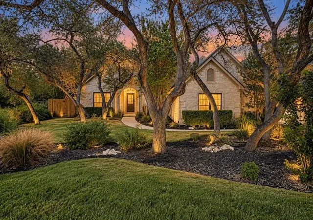 Single family home for sale at 206 Phlox Dr, Lakeway, TX 78734 | MLS# 4568294