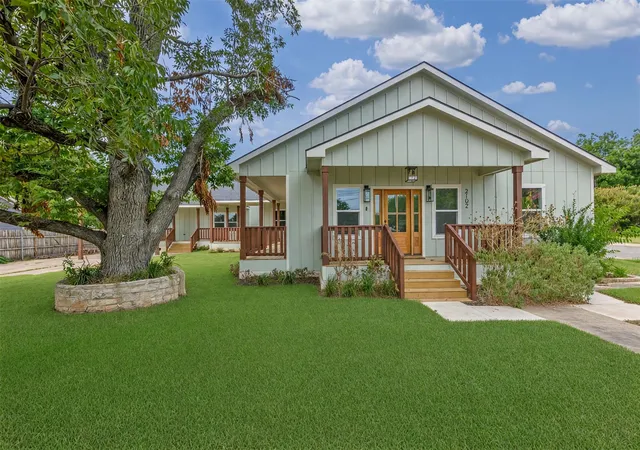 Photo 2 of Single family home for sale at 2102 S Church St, Georgetown, TX 78626 | MLS# 9120141 | Listing updated on 2026-10-07