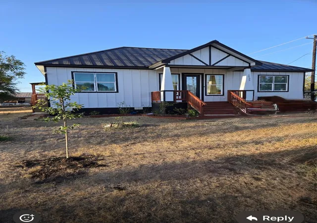 Photo 3 of Single family home for sale at 1525 Waco St, Gonzales, TX 78629 | MLS# 6993881 | Listing updated on 2026-09-02