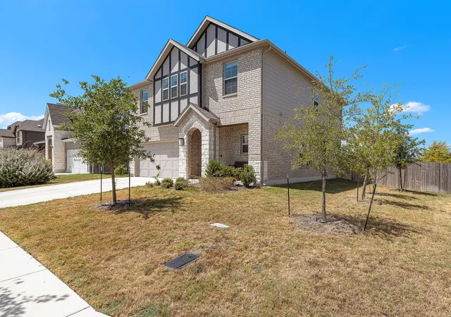 Photo 2 of Single family home for sale at 100 Windgate Dr, Hutto, TX 78634 | MLS# 4767658 | Listing updated on 2026-10-07