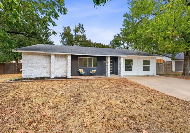 Photo 3 of Single family home for sale at 12505 Parkland Dr, Austin, TX 78729 | MLS# 7061829 | Listing updated on 2026-10-06