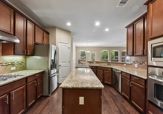 Photo 3 of Single family home for sale at 104 Lake Mineral Wells Dr, Georgetown, TX 78628 | MLS# 8050403 | Listing updated on 2026-10-03