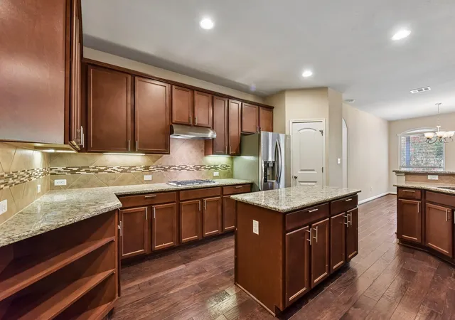 Photo 3 of Single family home for sale at 104 Lake Mineral Wells Dr, Georgetown, TX 78628 | MLS# 8050403 | Listing updated on 2026-10-03