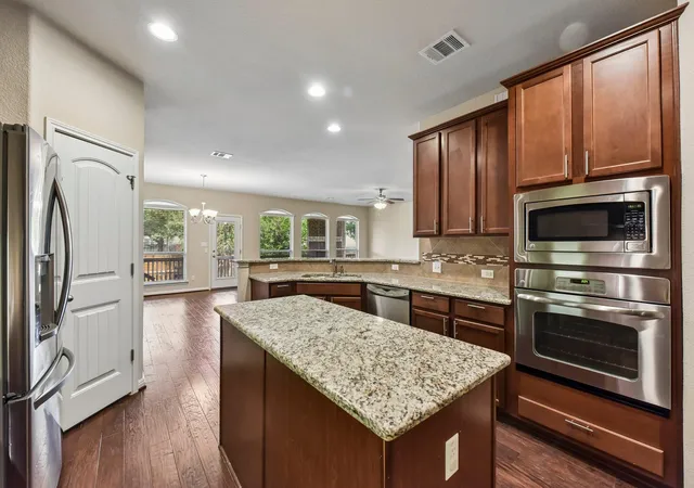 Photo 4 of Single family home for sale at 104 Lake Mineral Wells Dr, Georgetown, TX 78628 | MLS# 8050403 | Listing updated on 2026-10-03