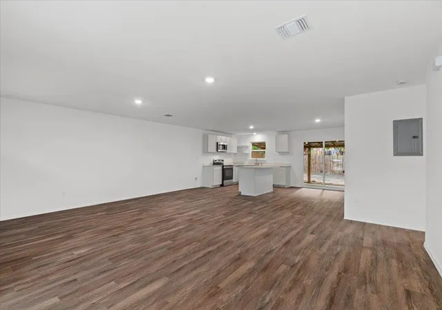 Photo 2 of Single family home for sale at 5307 Village Trl, Austin, TX 78744 | MLS# 5514662 | Listing updated on 2026-09-20