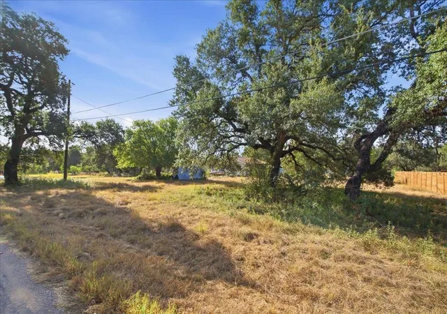 Photo 4 of Manufactured home for sale at 23001 Spanish Oak Trl, Leander, TX 78641 | MLS# 4381799 | Listing updated on 2026-09-28