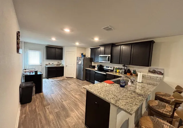 Photo 4 of Single family home for sale at 728 Shoal Crk, New Braunfels, TX 78132 | MLS# 2651557 | Listing updated on 2026-10-29