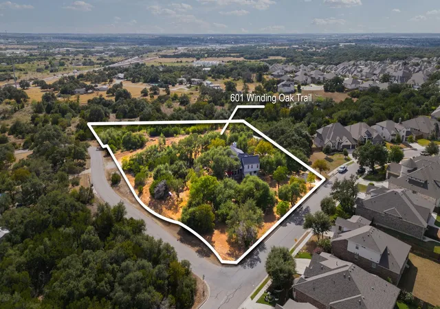 Photo 2 of Single family home for sale at 601 Winding Oak Dr, Leander, TX 78641 | MLS# 8368359 | Listing updated on 2026-10-08