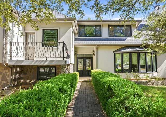 Photo 3 of Single family home for sale at 601 Winding Oak Dr, Leander, TX 78641 | MLS# 8368359 | Listing updated on 2026-10-08