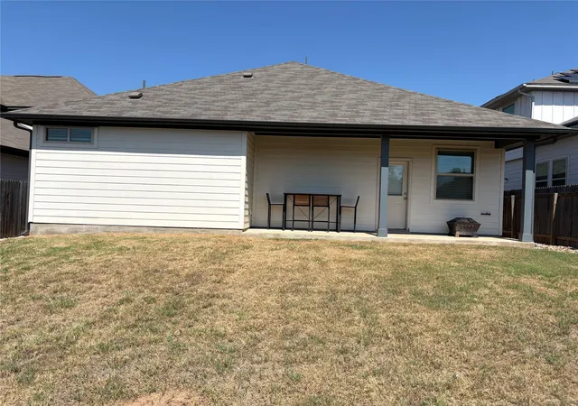 Photo 2 of Single family home for sale at 185 Munk Ln, Leander, TX 78641 | MLS# 2189973 | Listing updated on 2026-10-08