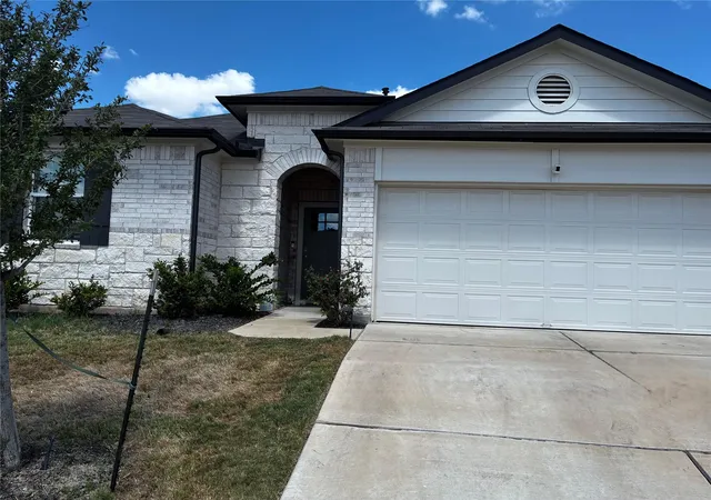 Photo 1 of Single family home for sale at 164 Alamo Vine Ct, Kyle, TX 78640 | MLS# 1820268 | Listing updated on 2026-10-06