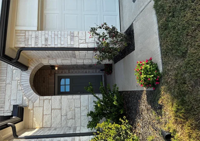 Photo 2 of Single family home for sale at 164 Alamo Vine Ct, Kyle, TX 78640 | MLS# 1820268 | Listing updated on 2026-10-06