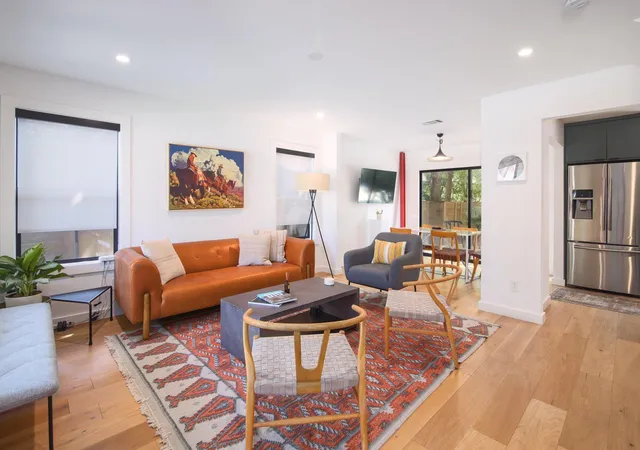 Photo 4 of Single family home for sale at 108 Chicon St, Austin, TX 78702 | MLS# 3914706 | Listing updated on 2026-10-25