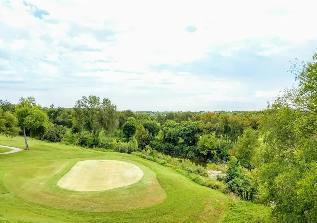 Listing Photo 1 - Condo for sale in building located at 2217 Onion Creek Pkwy, Austin, TX 78747 - Unit #125