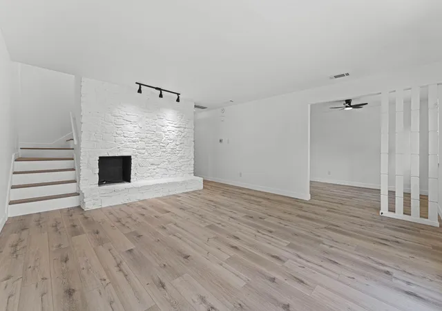 Photo 3 of Single family home for sale at 10912 Hillside Oak Ln, Austin, TX 78750 | MLS# 9109549 | Listing updated on 2026-10-08