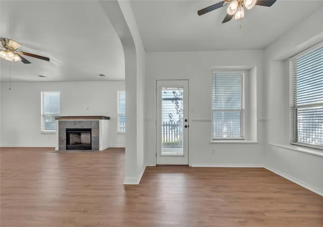 Photo 4 of Single family home for sale at 259 Mendez Loop, Kyle, TX 78640 | MLS# 7453998 | Listing updated on 2026-09-15