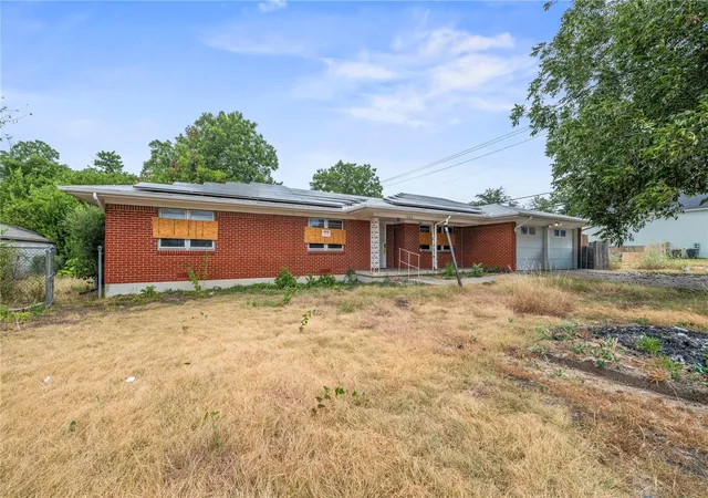 Photo 2 of Single family home for sale at 1202 S 51st Street, Temple, TX 76504 | MLS# 2547226 | Listing updated on 2026-09-07