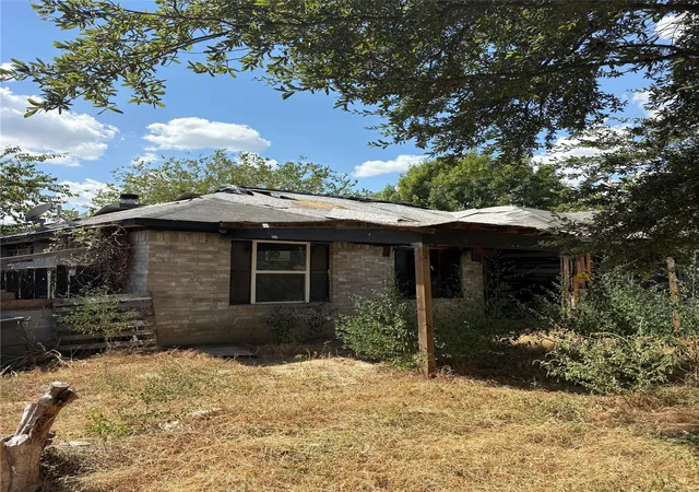 Photo 3 of Single family home for sale at 205 Barberry Dr, Georgetown, TX 78626 | MLS# 1467856 | Listing updated on 2026-09-06