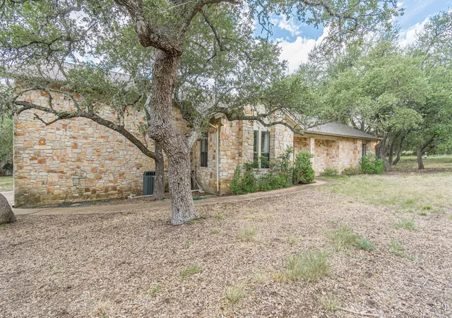 Photo 2 of Sale Pending at 1047 Windmill Rd, Dripping Springs, TX 78620 | MLS# 7364175 | Listing updated on 2026-10-02