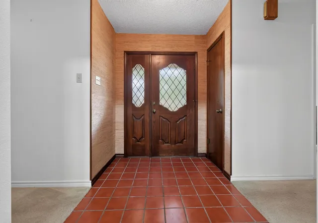 Photo 4 of Sale Pending at 1047 Windmill Rd, Dripping Springs, TX 78620 | MLS# 7364175 | Listing updated on 2026-10-02