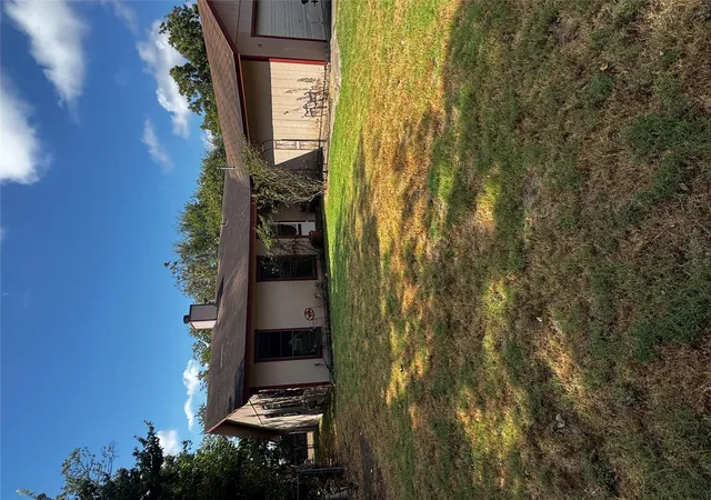 Single family home for sale at 500 Hosack St, Taylor, TX 76574 | MLS# 9462950