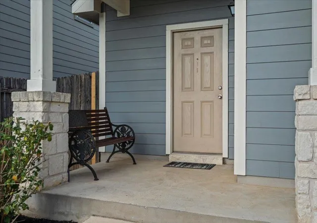 Photo 3 of Single family home for sale at 142 Preston Trl, San Marcos, TX 78666 | MLS# 9889834 | Listing updated on 2026-09-08