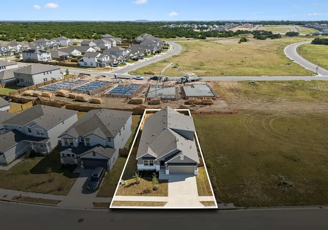 Photo 2 of Single family home for sale at 224 Ironshoe Trl, Liberty Hill, TX 78642 | MLS# 8436157 | Listing updated on 2026-10-03