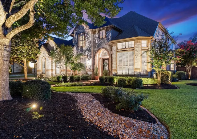Photo 1 of Single family home for sale at 3400 Vanshire Dr, Bee Cave, TX 78738 | MLS# 4990140 | Listing updated on 2026-10-30