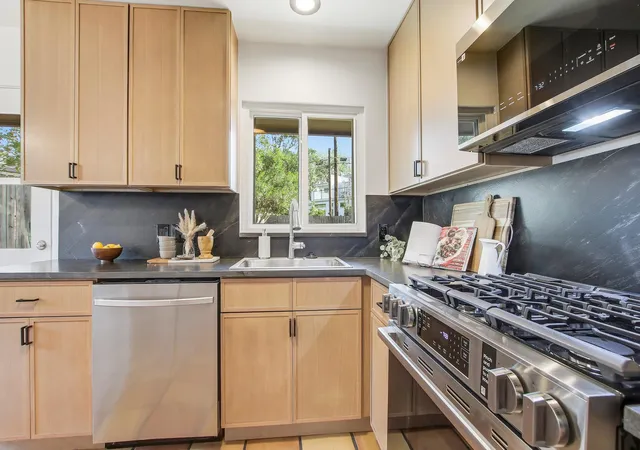 Photo 4 of Single family home for sale at 3705 Tower View Ct, Austin, TX 78723 | MLS# 3768277 | Listing updated on 2026-10-20