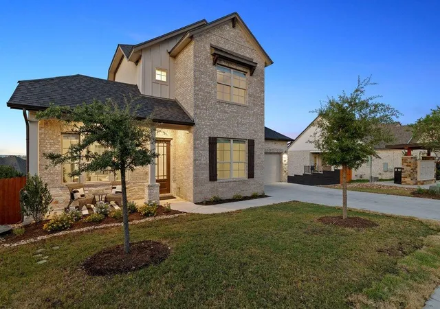 Photo 3 of Single family home for sale at 6800 Empresa Dr, Austin, TX 78738 | MLS# 6894885 | Listing updated on 2026-10-09