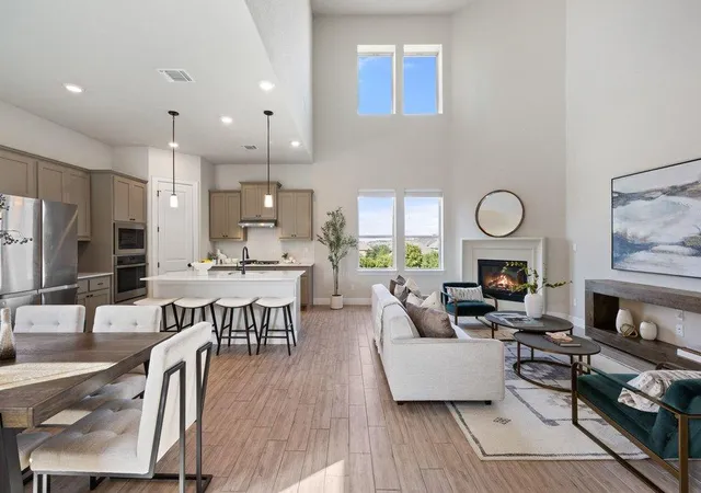 Photo 1 of Single family home for sale at 6800 Empresa Dr, Austin, TX 78738 | MLS# 6894885 | Listing updated on 2026-10-09