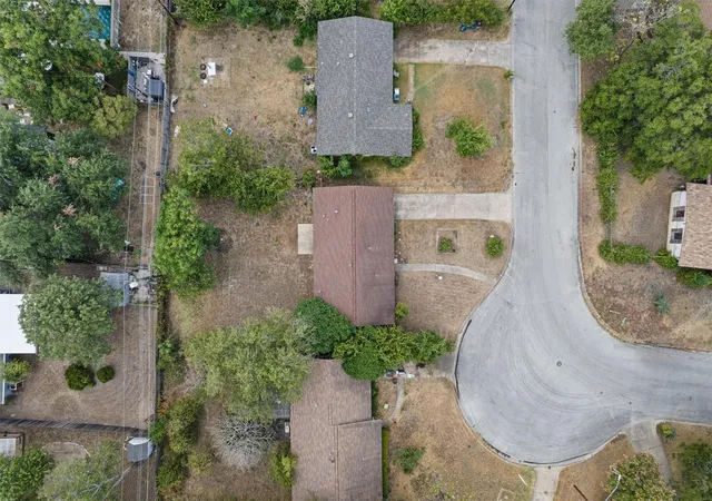 Photo 2 of Single family home for sale at 201 Cinderella Dr, Austin, TX 78752 | MLS# 8050084 | Listing updated on 2026-09-08