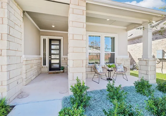 Photo 3 of Single family home for sale at 301 Golden Sage Ave, Georgetown, TX 78633 | MLS# 5911830 | Listing updated on 2026-10-28
