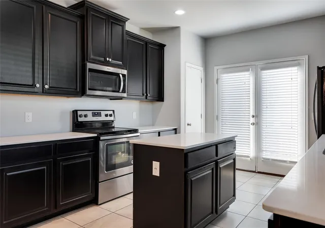 Photo 3 of Single family home for sale at 245 E Broade St, Leander, TX 78641 | MLS# 7492911 | Listing updated on 2026-09-08
