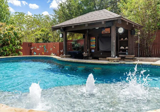 Photo 2 of Single family home for sale at 1901 Meandering Meadows Dr, Pflugerville, TX 78660 | MLS# 6381037 | Listing updated on 2026-09-18