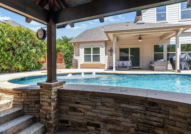 Photo 4 of Single family home for sale at 1901 Meandering Meadows Dr, Pflugerville, TX 78660 | MLS# 6381037 | Listing updated on 2026-09-18