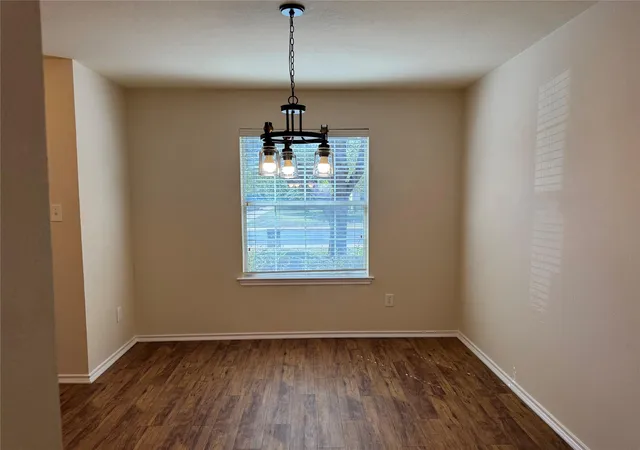 Photo 3 of Single family home for sale at 200 Meadow Park Dr, Georgetown, TX 78626 | MLS# 3419115 | Listing updated on 2026-10-19