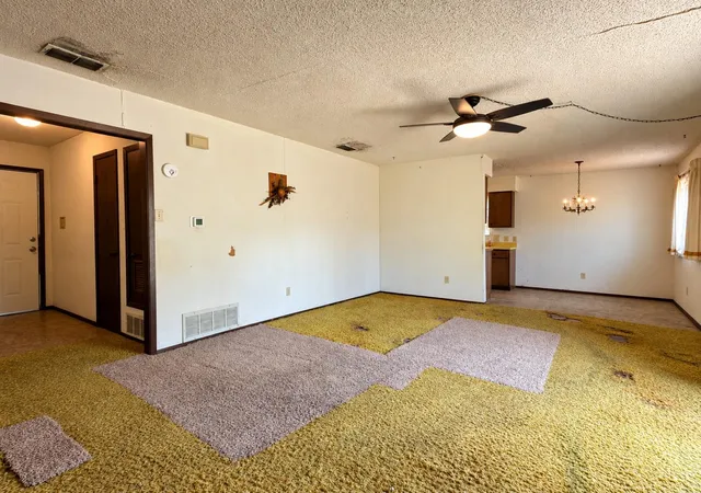 Photo 3 of Single family home for sale at 704 Drake Ln, Taylor, TX 76574 | MLS# 4153345 | Listing updated on 2026-09-29