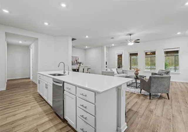 Photo 4 of Single family home for sale at 421 Abruzzi St, Leander, TX 78641 | MLS# 8151657 | Listing updated on 2026-09-17