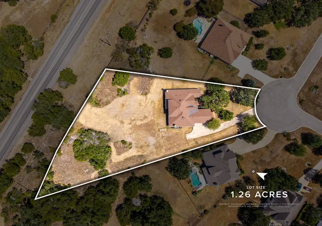 Photo 2 of Single family home for sale at 547 Shelf Rock Rd, Driftwood, TX 78619 | MLS# 8783710 | Listing updated on 2026-10-08