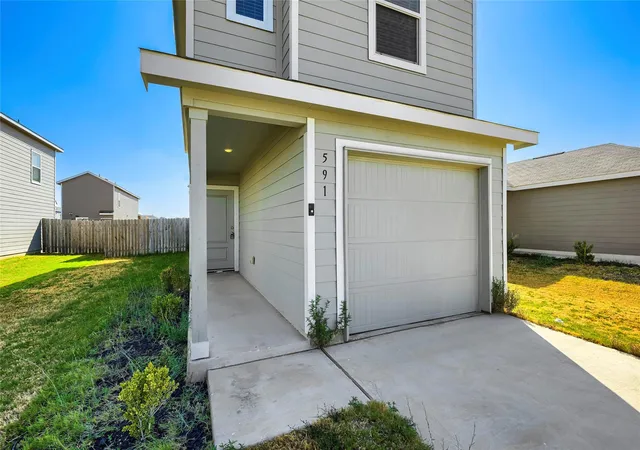 Photo 29 of Single family home for sale at 591 Commander Abbott Dr, Jarrell, TX 76537 | MLS# 3700322 | Listing updated on 2026-09-07
