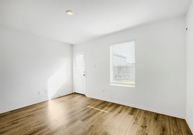 Photo 4 of Single family home for sale at 591 Commander Abbott Dr, Jarrell, TX 76537 | MLS# 3700322 | Listing updated on 2026-09-07