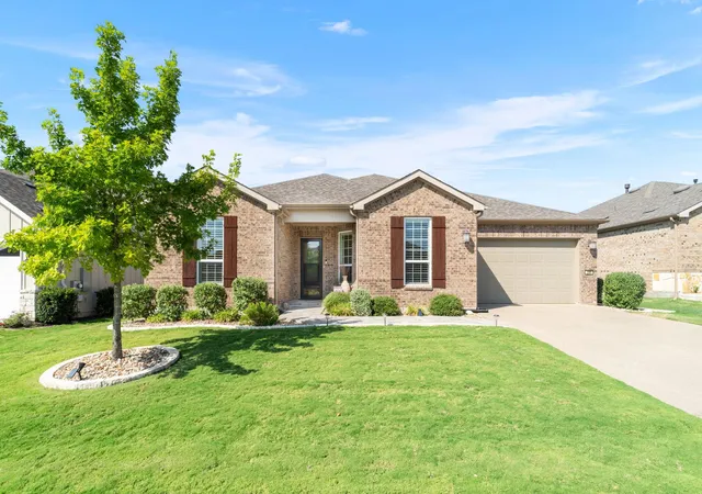 Photo 1 of Single family home for sale at 220 Iron Rail Ln, Georgetown, TX 78633 | MLS# 4074468 | Listing updated on 2026-10-06