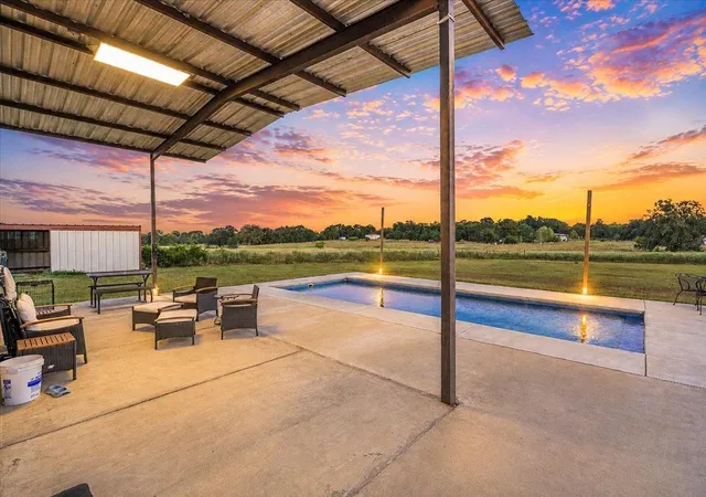 Photo 1 of Single family home for sale at 972 County Rd 335, Rockdale, TX 76567 | MLS# 7792017 | Listing updated on 2026-10-07